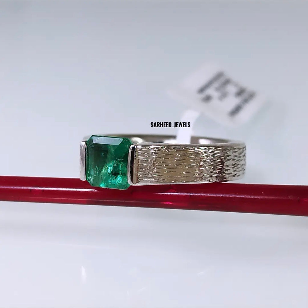 Natural Emerald Men Ring