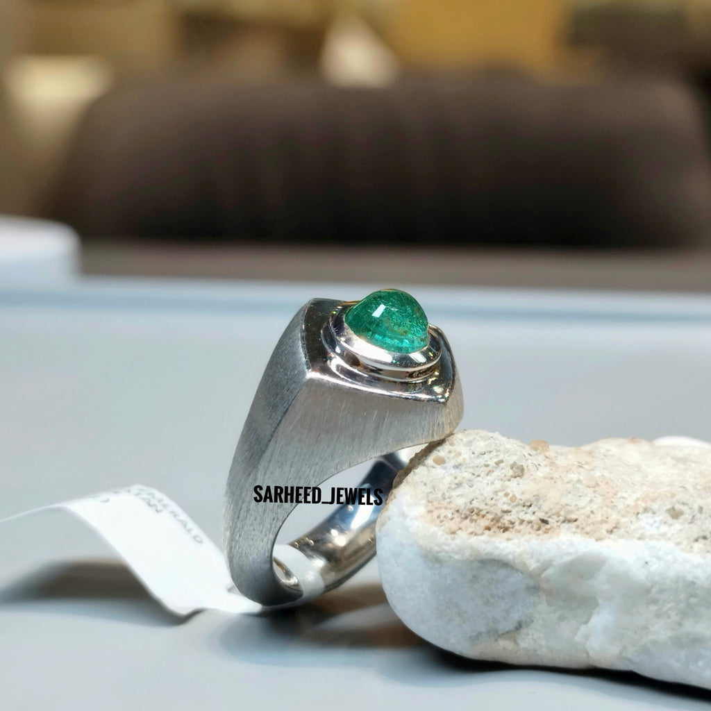 Natural Emerald Men Ring