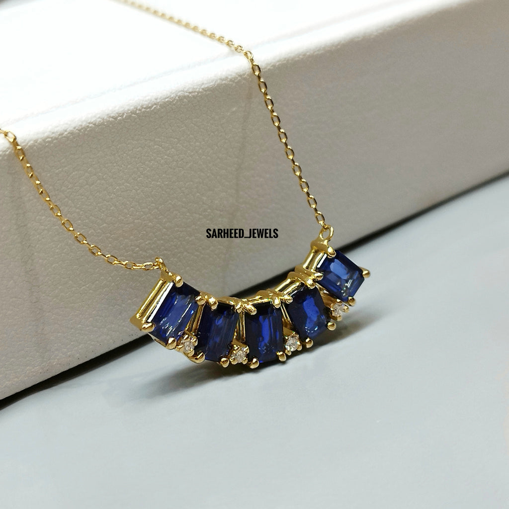 Natural Sapphires and Diamond Gold Necklace