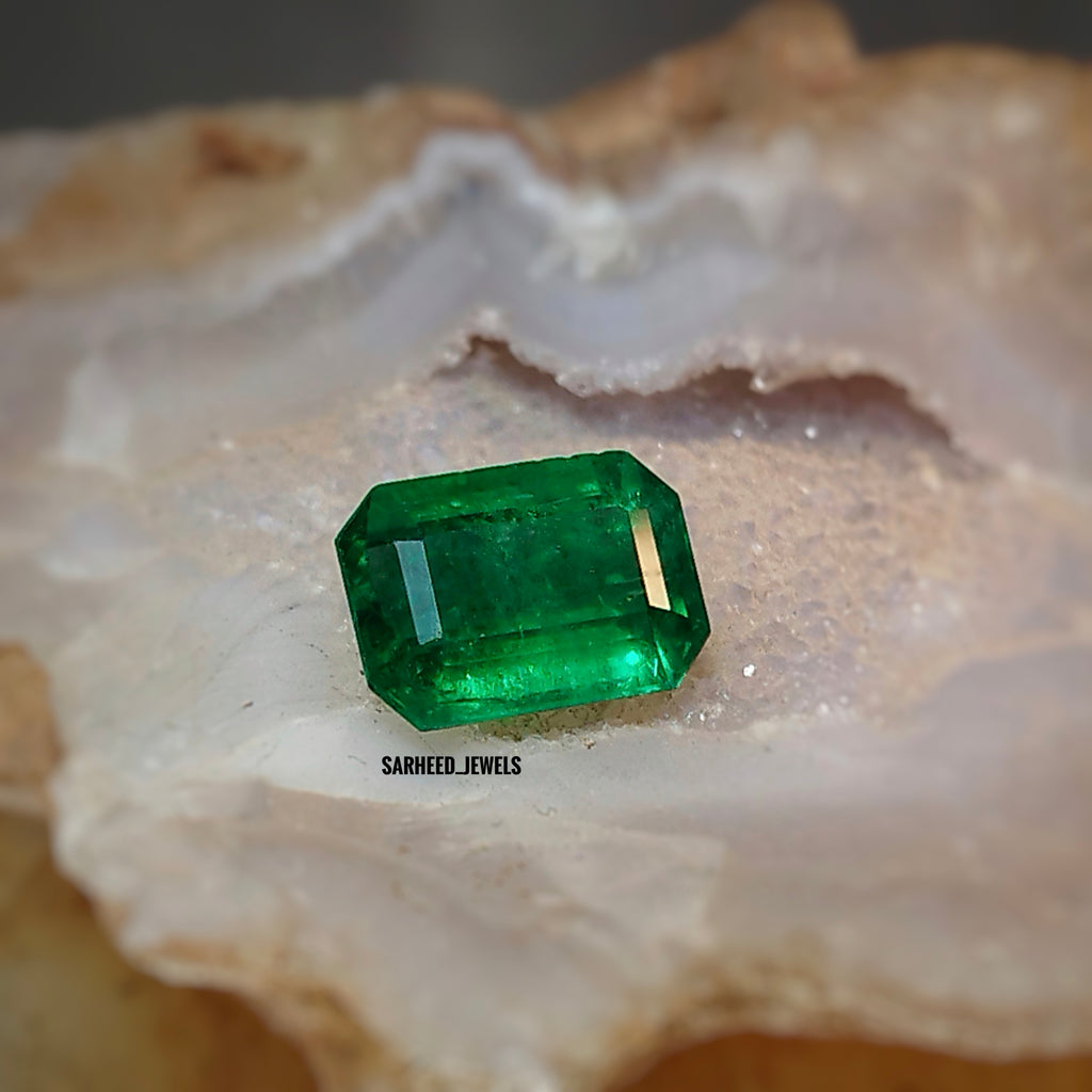 Natural Emerald - 4.48 ct