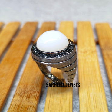 Natural Chalcedony and Diamond Men Ring