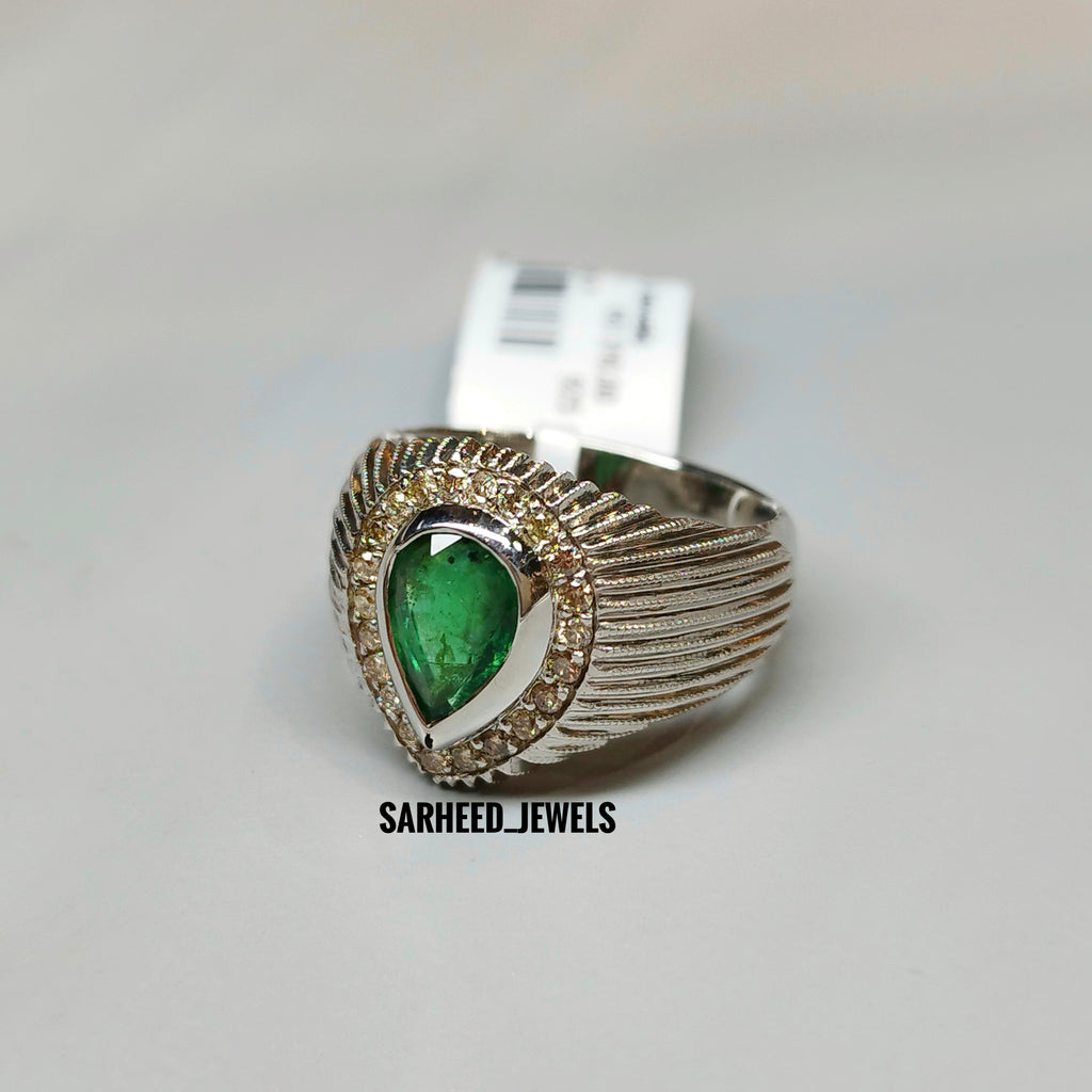Natural Emerald and Diamond Men Ring