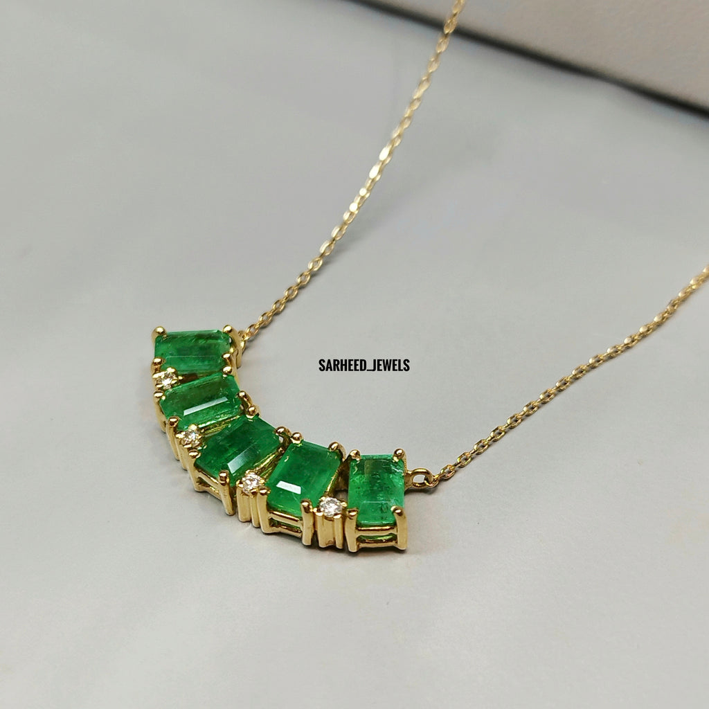 Natural Emeralds and Diamond Gold Necklace