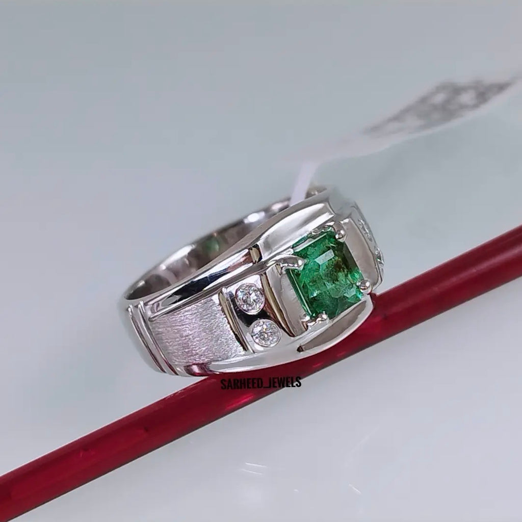 Natural Emerald and Diamond Men Ring