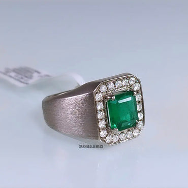 Natural Emerald and Diamond Men Ring