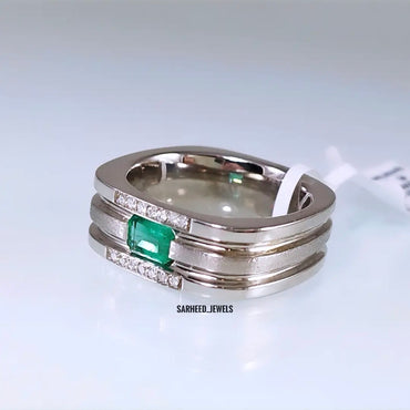 Natural Emerald and Diamond Men Ring