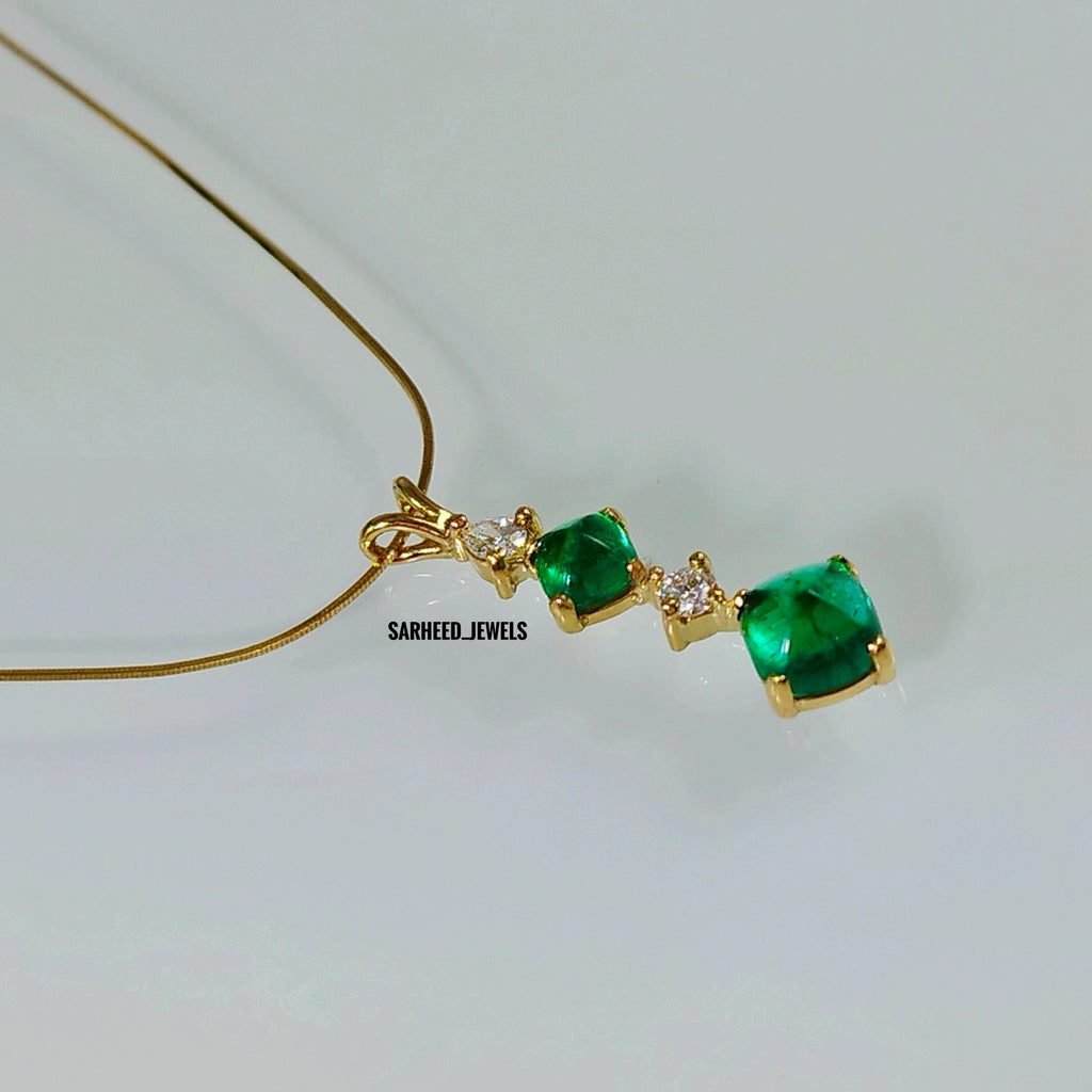 Natural Emerald and Diamond Gold Necklace