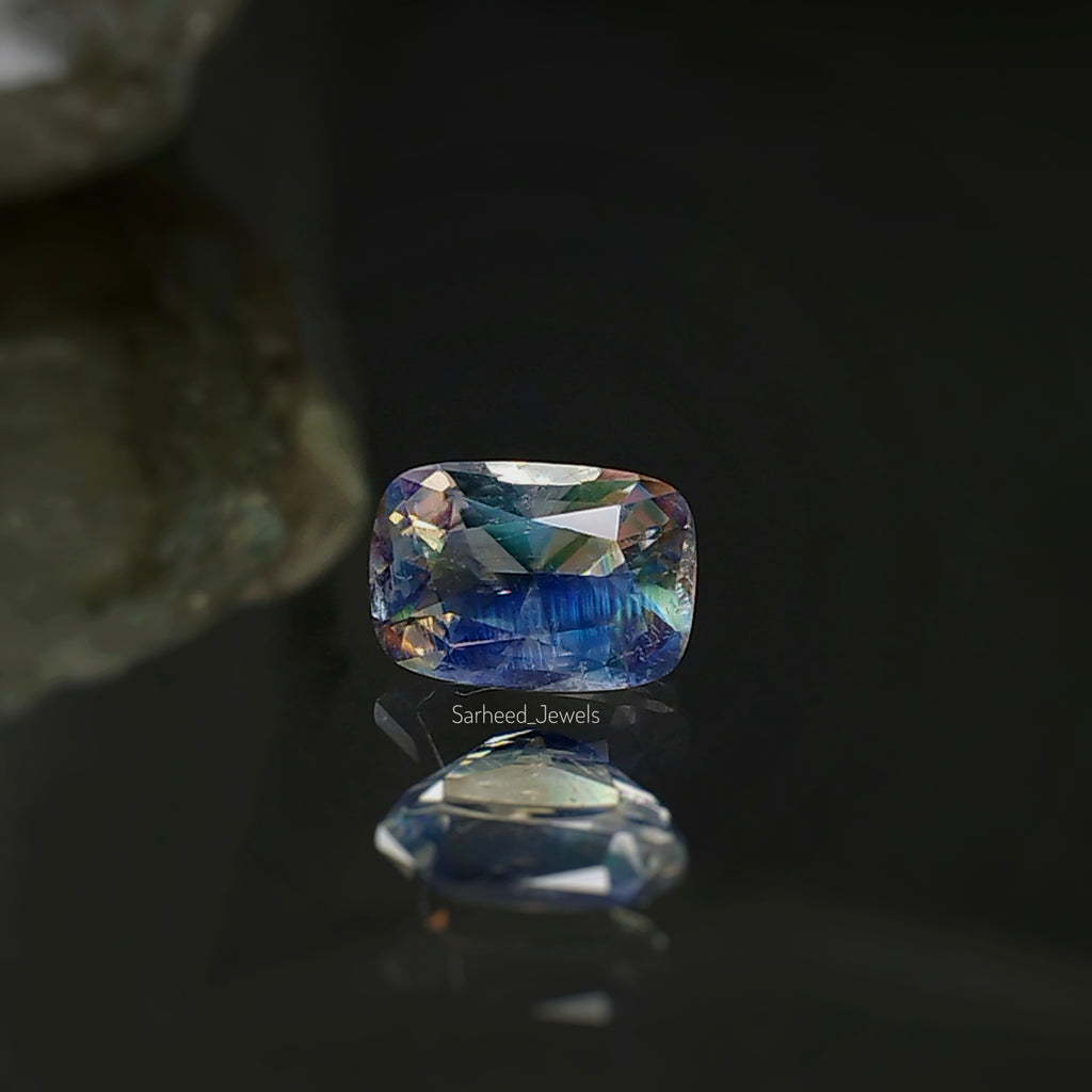 Natural Rainbow Moonstone - 3.27 ct