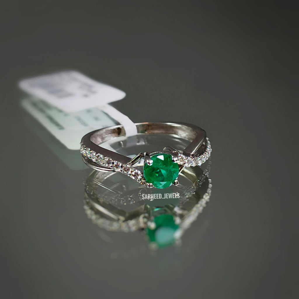 Natural Emerald and Diamond White Gold Ring