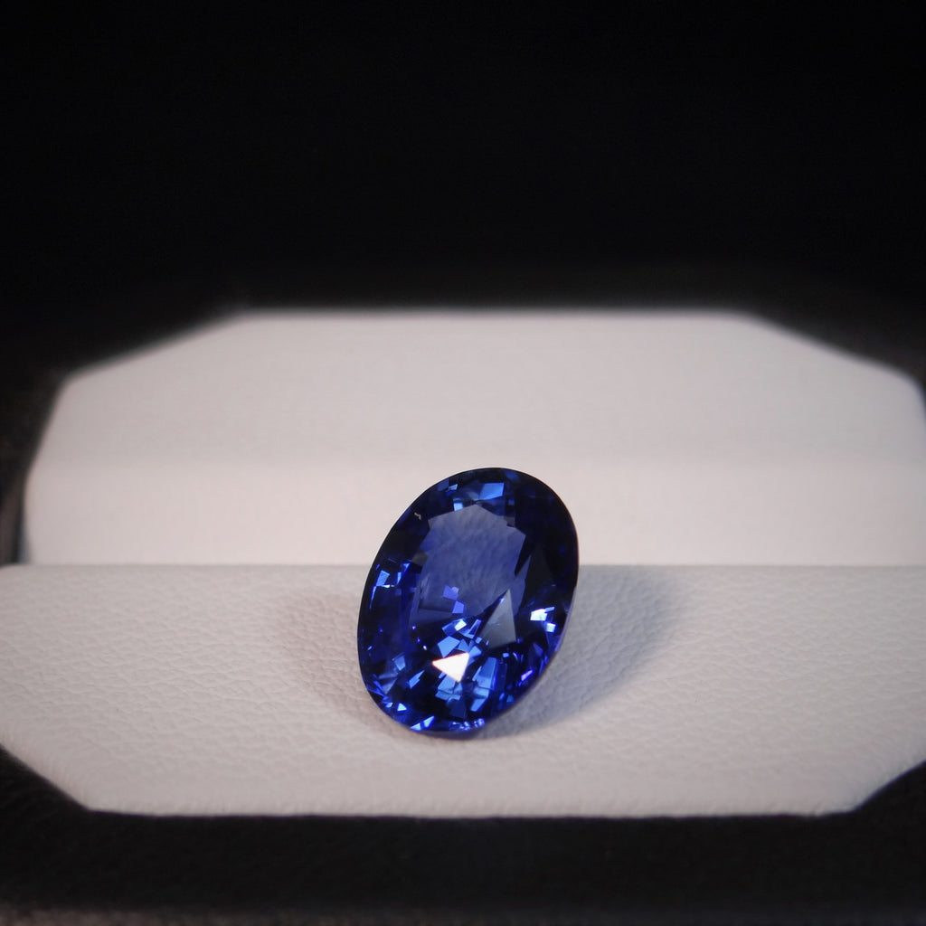 Blue Sapphire - 3.81 ct.