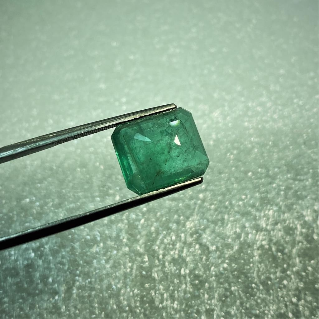 Natural Emerald - 10.01 ct.