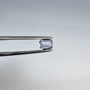 Natural Sapphire - 0.90 Ct.