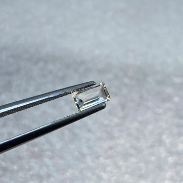 Natural Sapphire - 0.68 Ct.