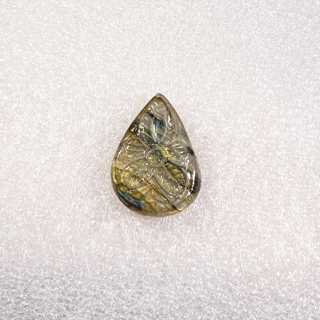 Natural Labradorite - 28.62 Cts.